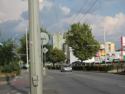 Търговски комплекс "Ялта"