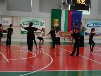 Спортна зала „Величко Чолаков“