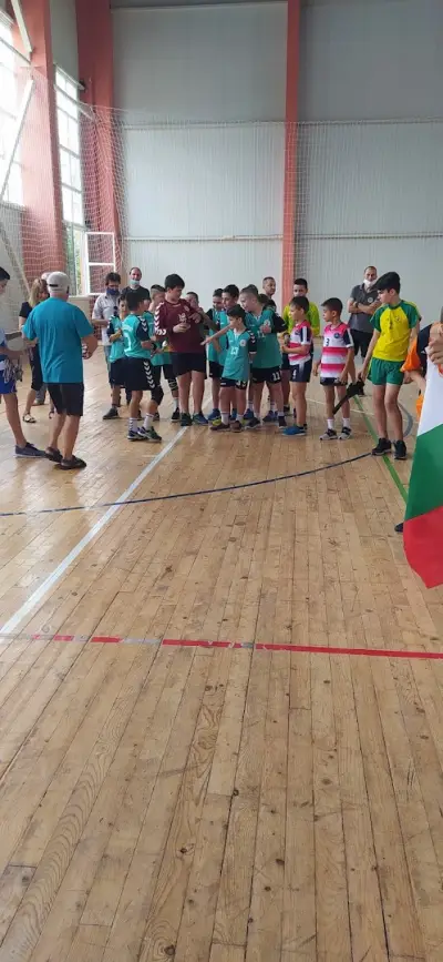 Спортна зала
