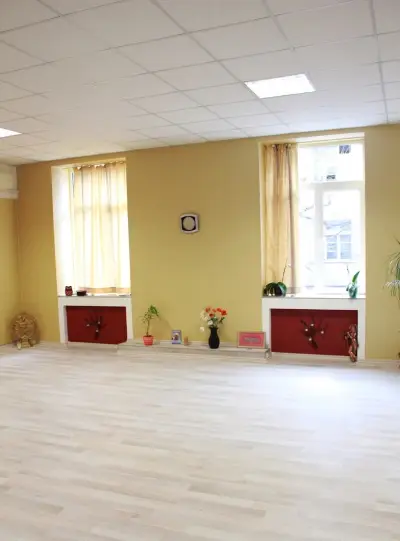 Лая йога студио