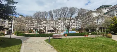 Фитнес център "Emerald Spa & Wellness Center"