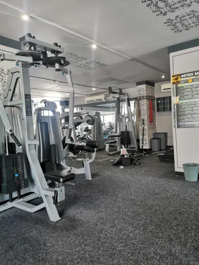 fitness LiveMax/ Фитнес в Китен/ Протеинов бар/ Сауна/ Масажи/ Gym Китен