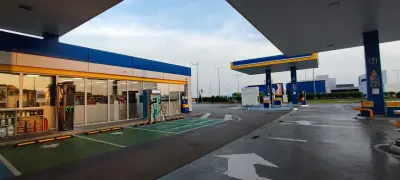 Бензиностанция Петрол