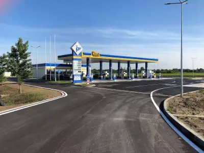 Бензиностанция Петрол