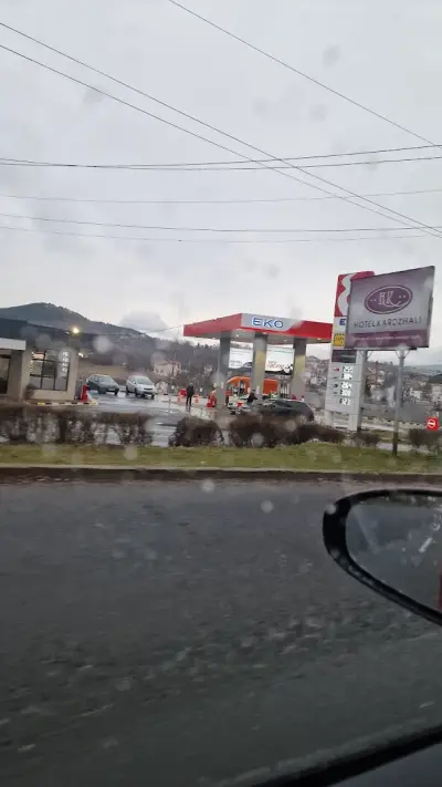 Бензиностанция EKO