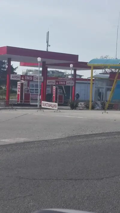 Бензиностанция Дега