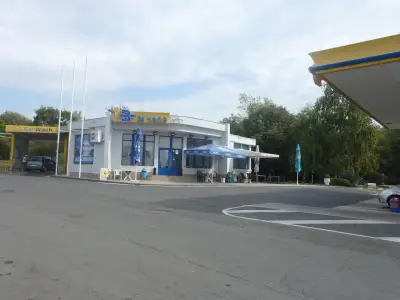 Би Ойл
