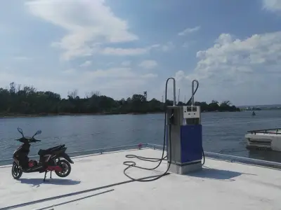 Petrol boat station