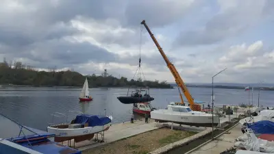 Petrol boat station