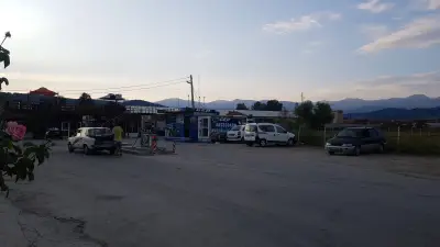 Бензиностанция Бея