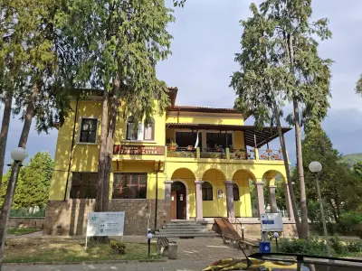 Пазара на Етрополе