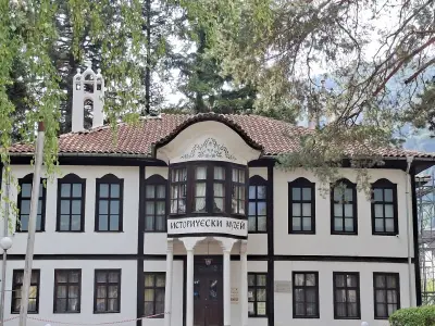 Пазара на Етрополе