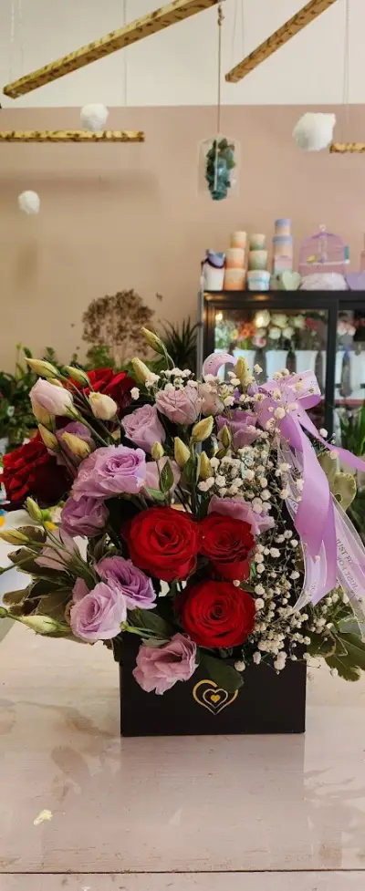 Цветарски магазин Vailet's flowers