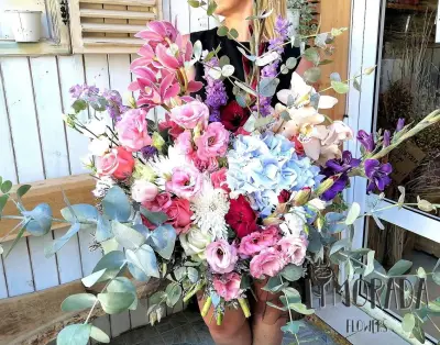 Цветарски магазин Limorada flowers