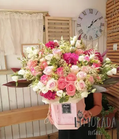 Цветарски магазин Limorada flowers