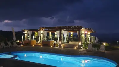 Семеен Хотел Етерно