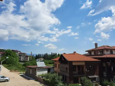 Заревата къща