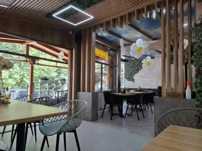 cafe & pizza fashion