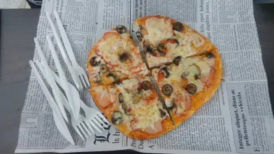 Кафе, гофрети и сандвичи