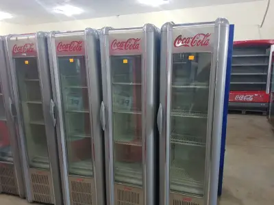 Професионално хладилно оборудване "DNFRIGO" Джи Ел ООД