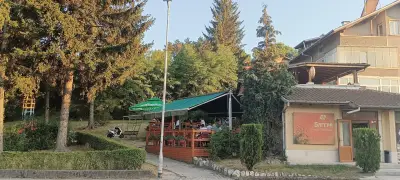 Кафе-ресторант "Багера"