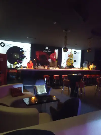 Grand Live Club (Piano Bar Louis)