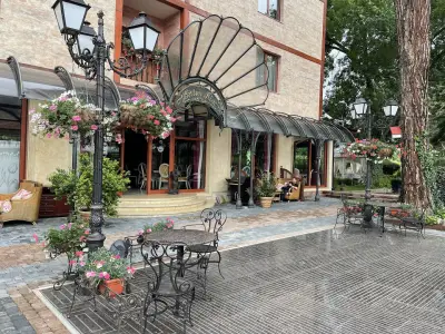 Garden of Rich