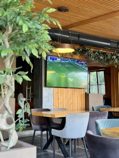 Vladi Bar & Grill