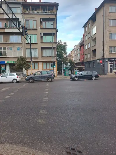 МЦ „Д-р Гунев“ д-р Ангел Налбански