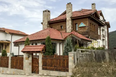 Boutique Hotel The White Pine - Хотел "Белия Бор"