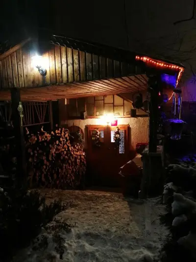 Веселата Къща за Гости