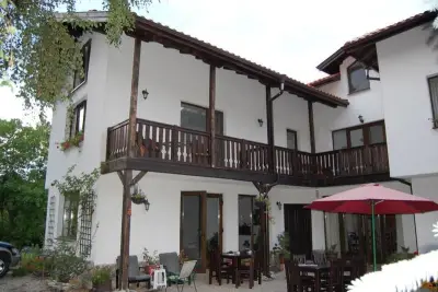 Guest House Ela