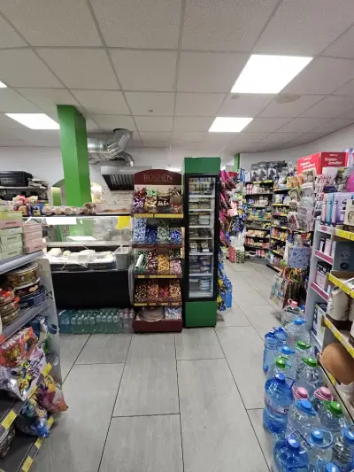 Слънце смесен и кулинарен магазин