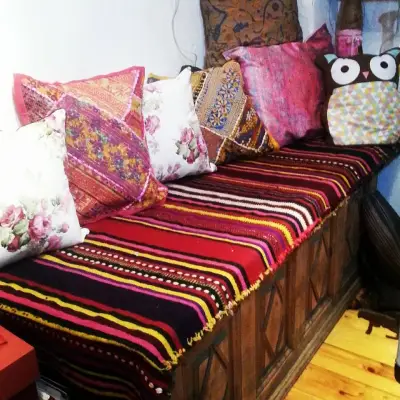 Mazelieto - Vintage Clothing Boutique