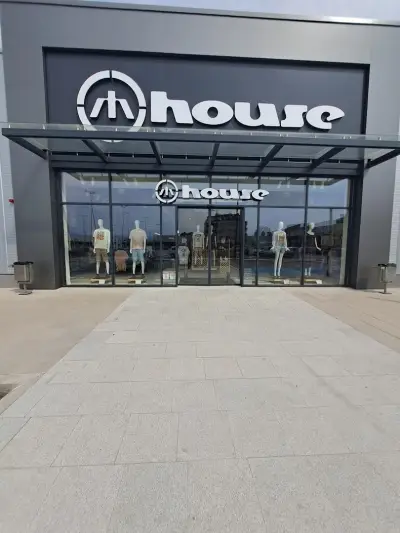 House Brand ( Pazardzhik )