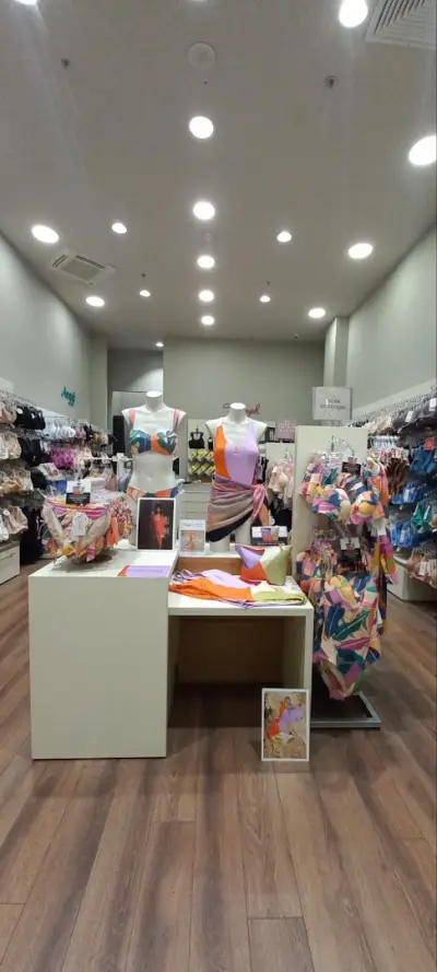Триумф Плаза Пловдив original mono brand store