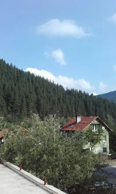 Семеен Хотел Искър