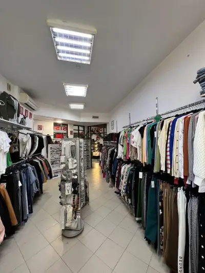 SISI BUTIK