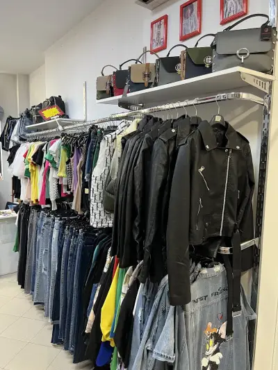 SISI BUTIK