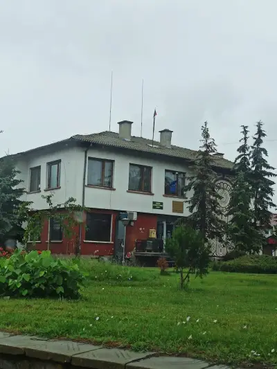 Кметство Равно поле