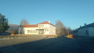 КМЕТСТВО МАНОЛОВО