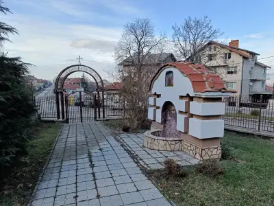 Храм "Свети Атанасий Велики"