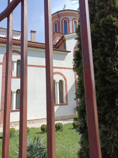 Храм "Свети Атанасий Велики"