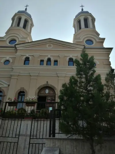Храм „Света Троица“