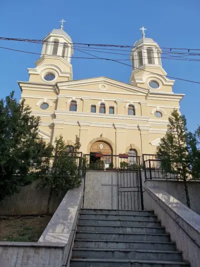 Храм „Света Троица“