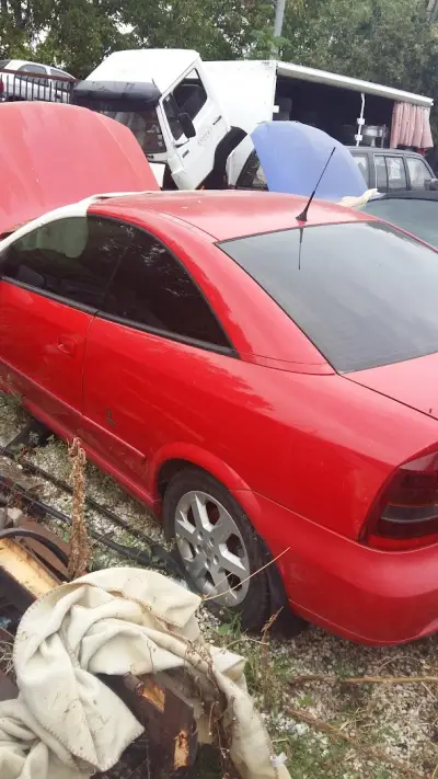 Авточасти Опел