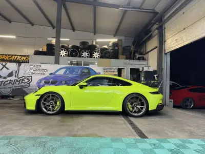 Cosmos Detailing Garage - Автомобилен детайлинг