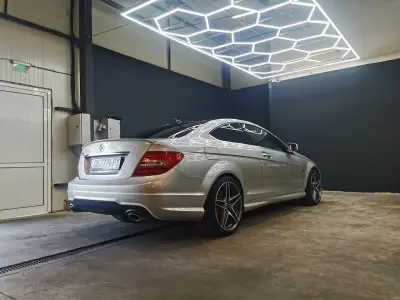 Cosmos Detailing Garage - Автомобилен детайлинг