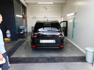 Magic Car's