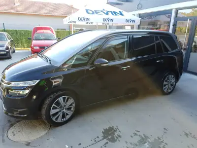 Magic Car's